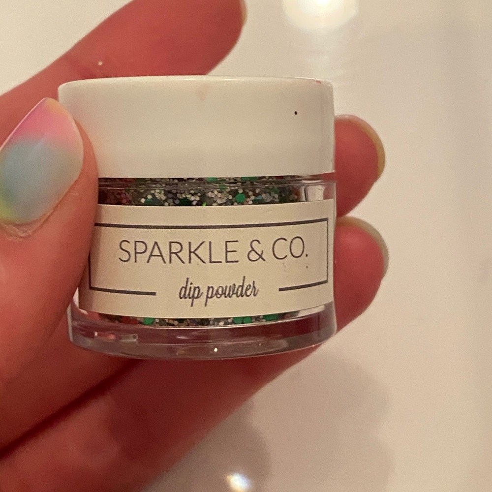 Sparkle & co dip powder